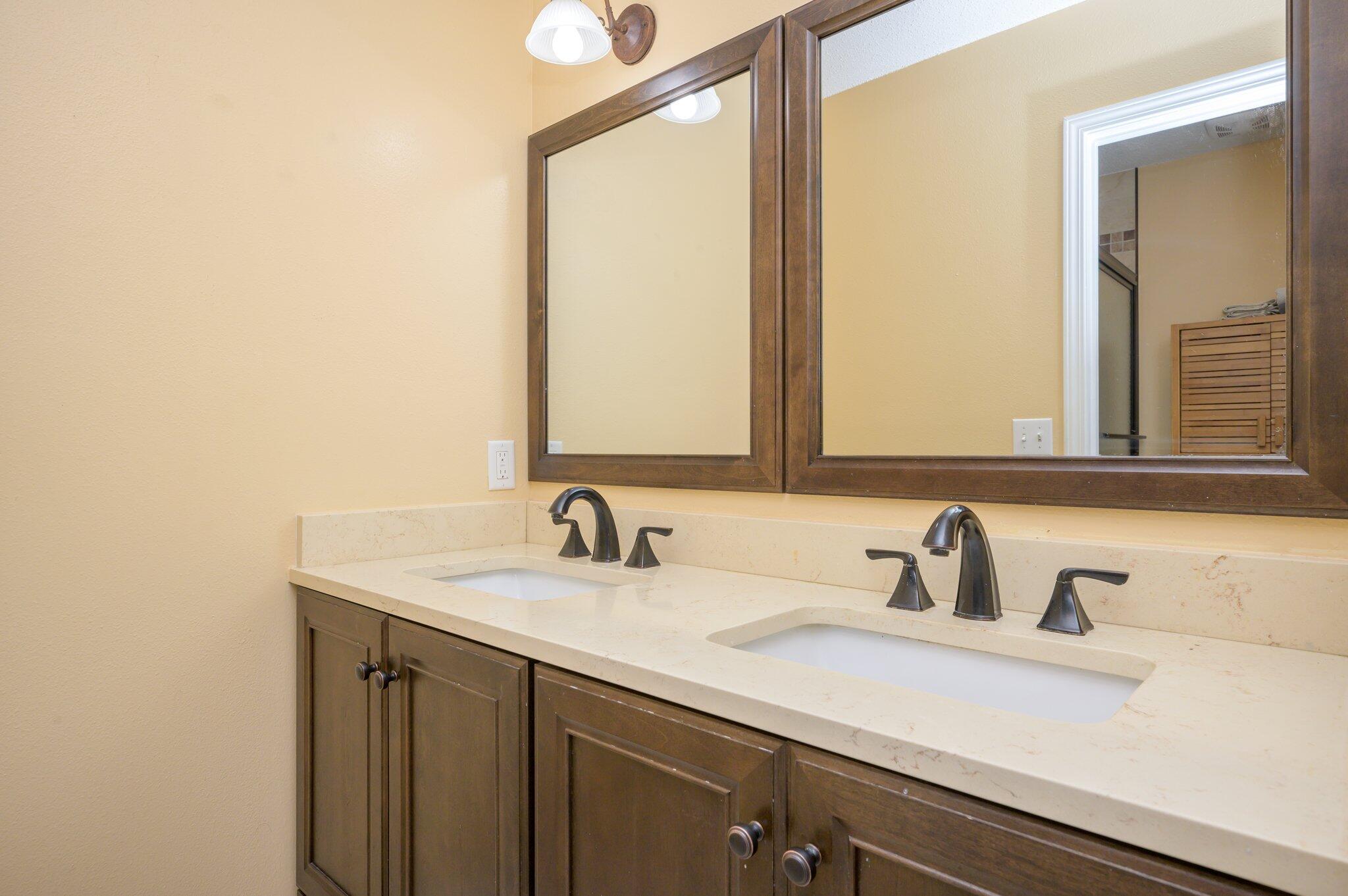 COUNTRYVIEW EST 7TH ADD - Residential Lease