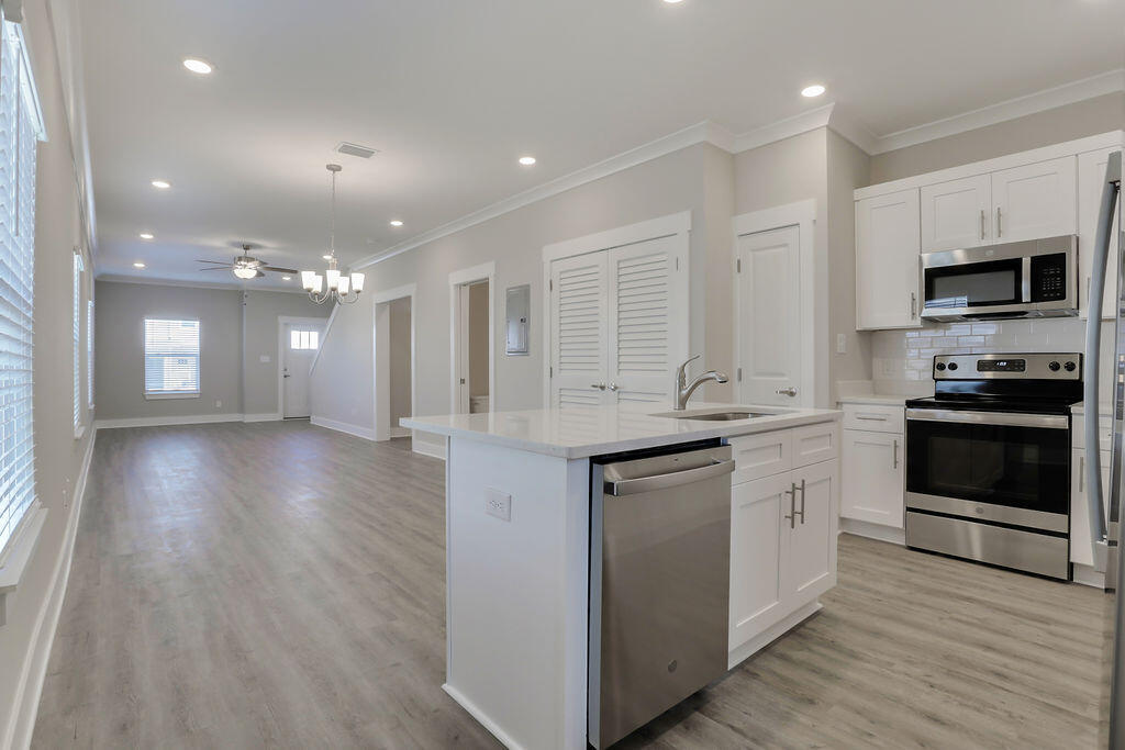 VERANDAS OF FREEPORT - Residential