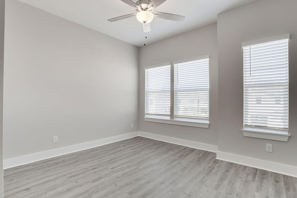 VERANDAS OF FREEPORT - Residential