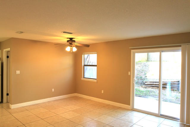 SANDALWOOD MANOR 1ST ADDITIONLOT 19 & E15.58FT OF N 100 FT & E 12 FT OF S20 - Residential