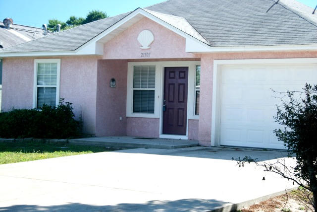 RIVIERA BEACH - Residential