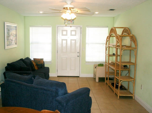 RIVIERA BEACH - Residential