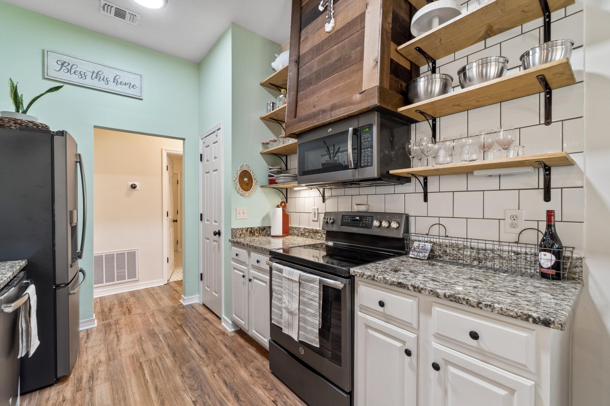 HOLLEY BY THE SEA - Residential