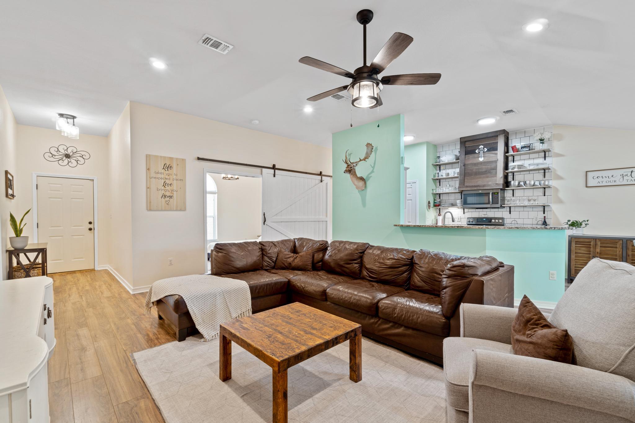 HOLLEY BY THE SEA - Residential