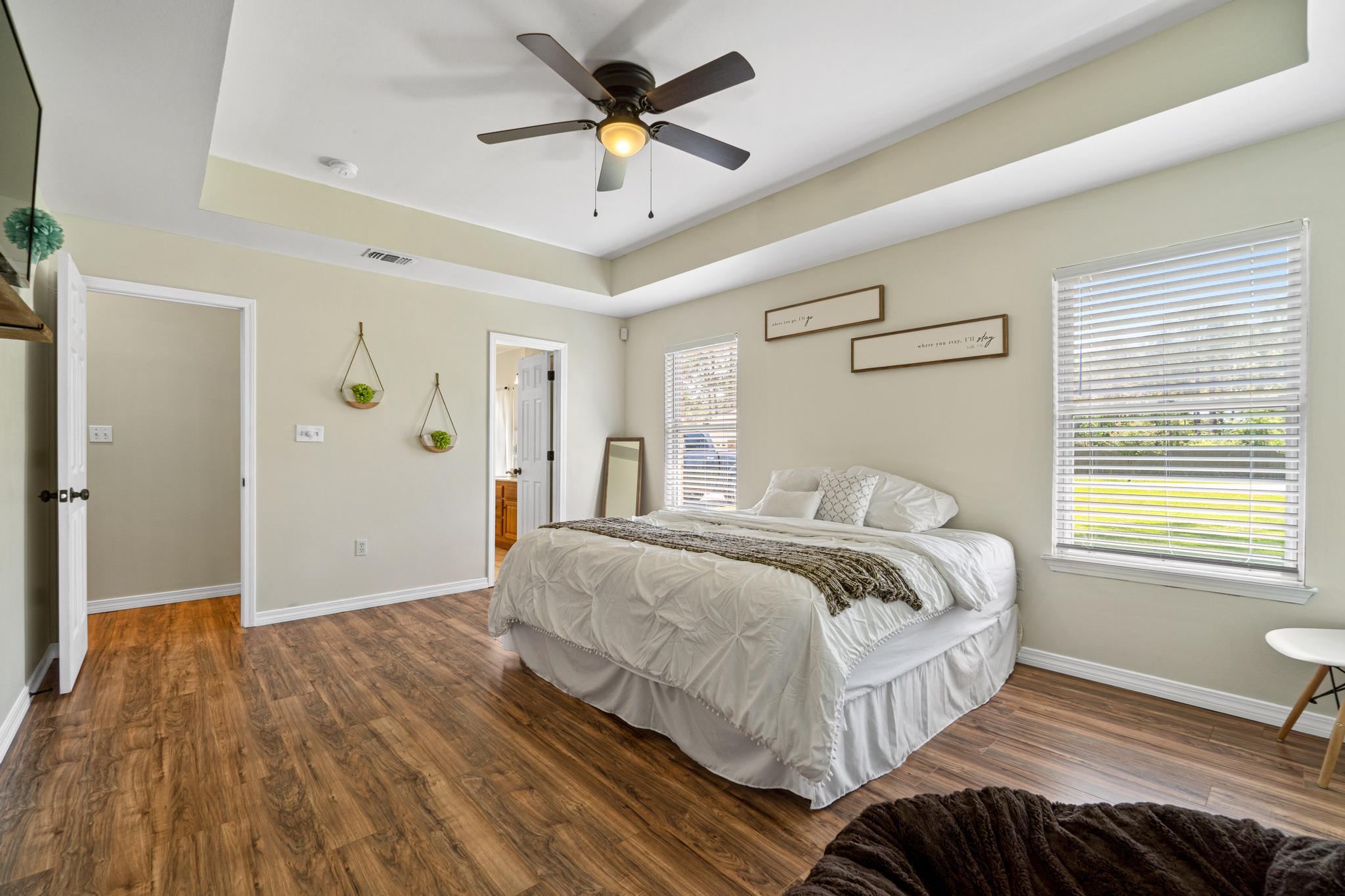 HOLLEY BY THE SEA - Residential