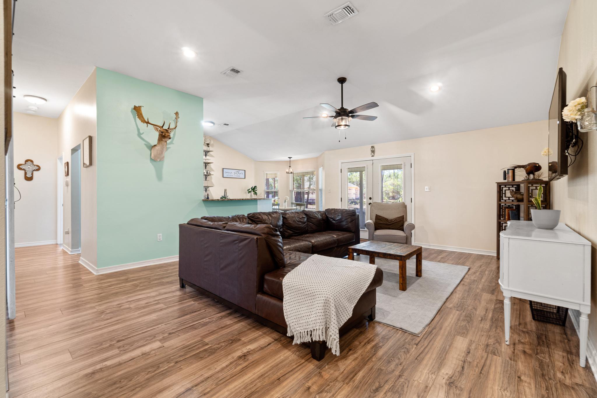 HOLLEY BY THE SEA - Residential