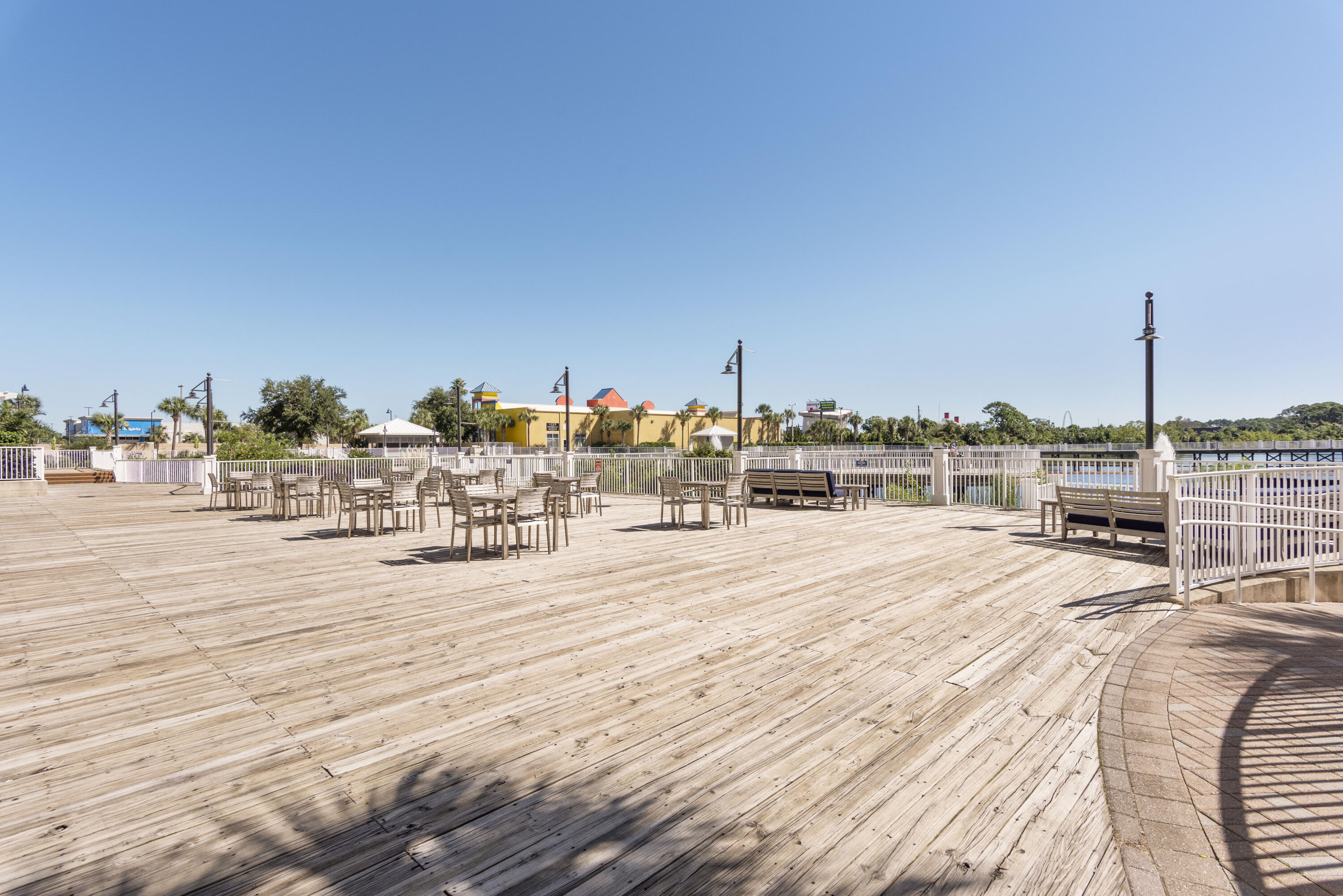 Laketown Wharf Phase II - Residential