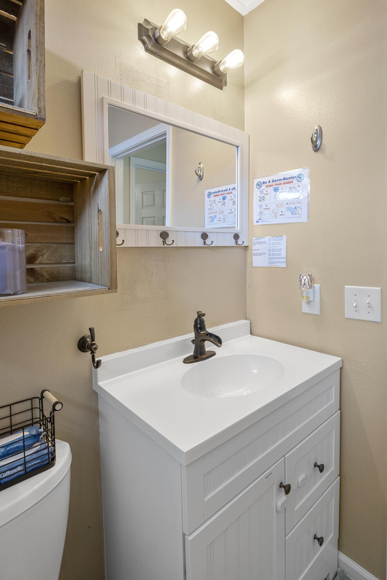 COUNTRYVIEW ESTATES 10TH ADDN - Residential