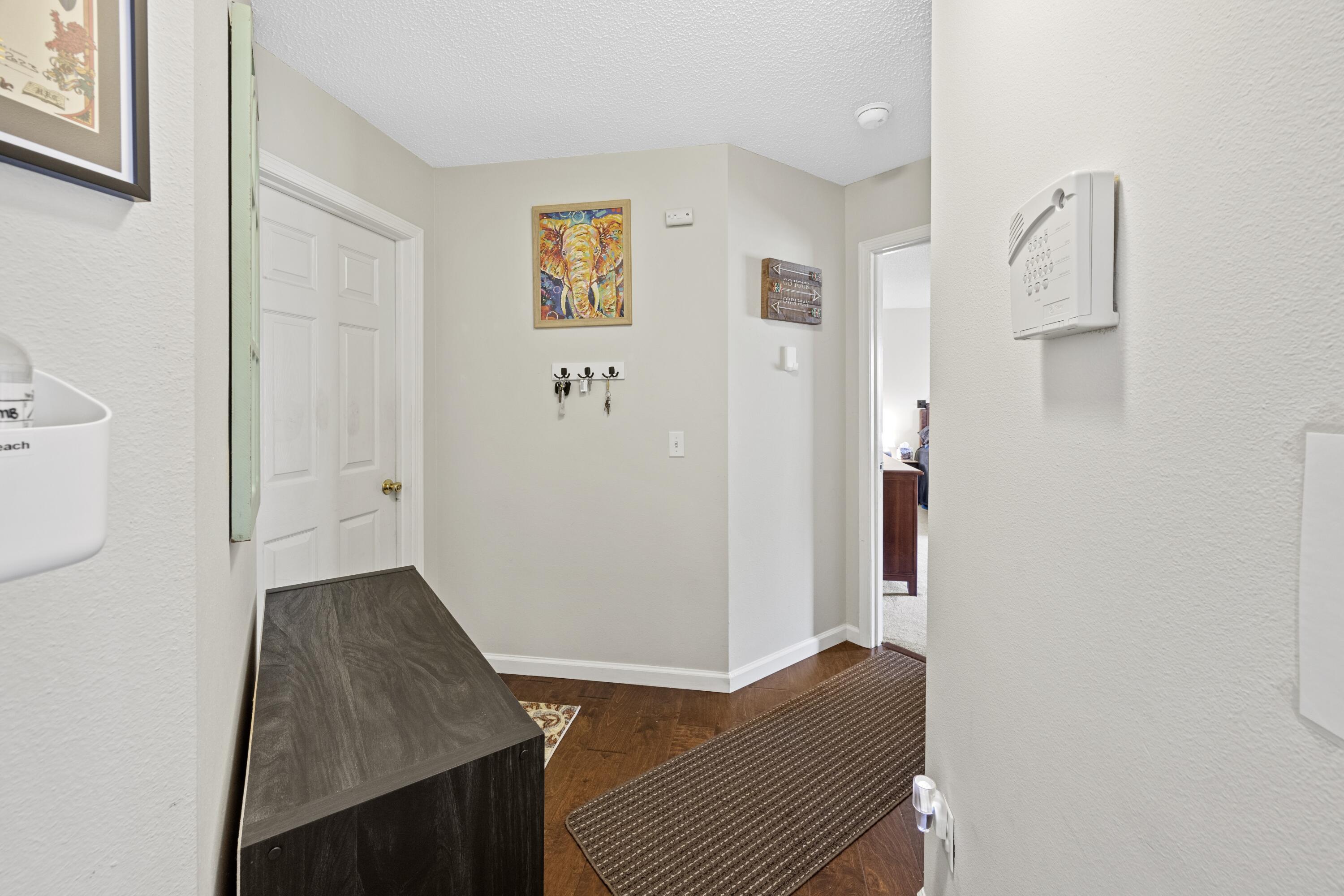 COUNTRYVIEW ESTATES 10TH ADDN - Residential