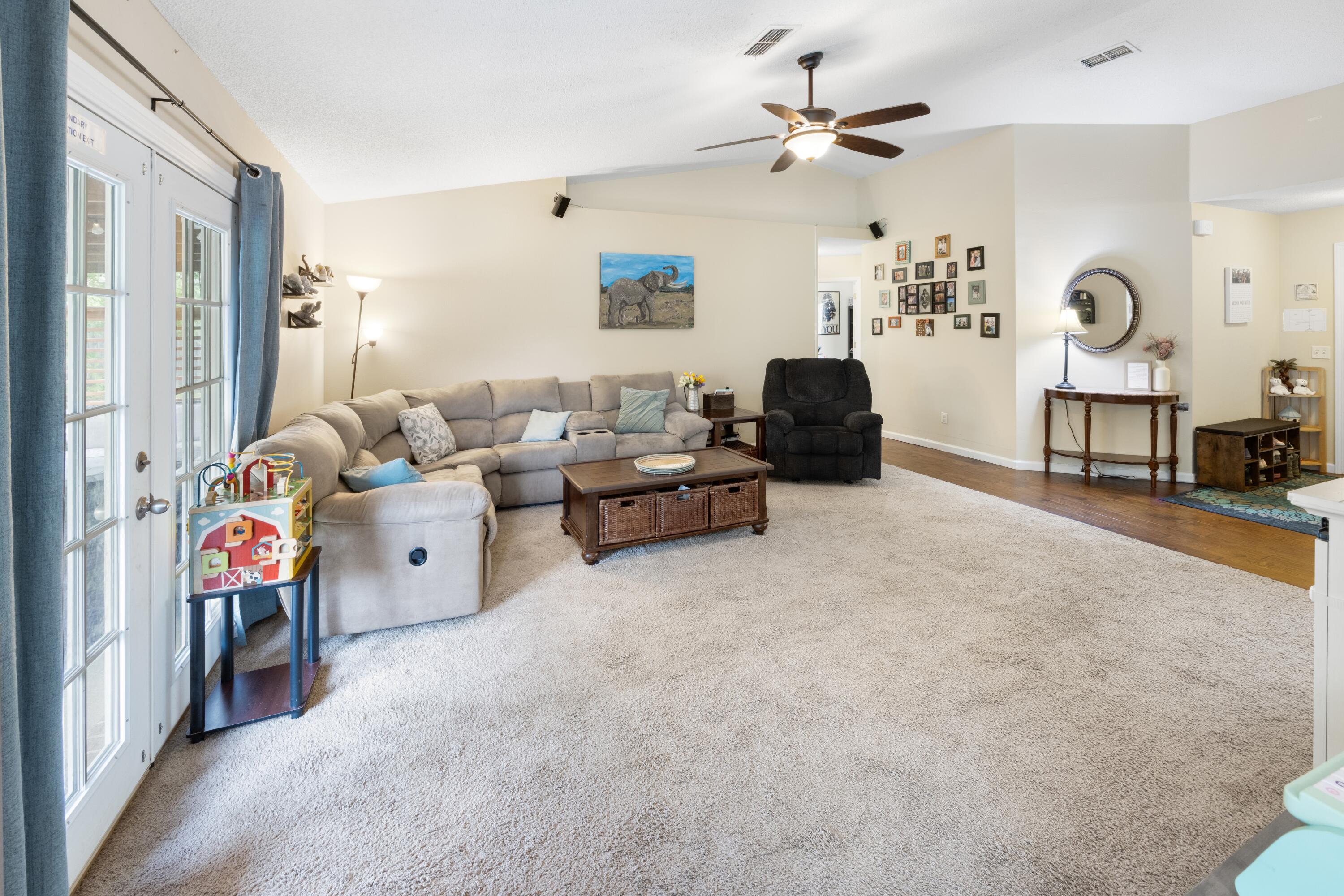 COUNTRYVIEW ESTATES 10TH ADDN - Residential