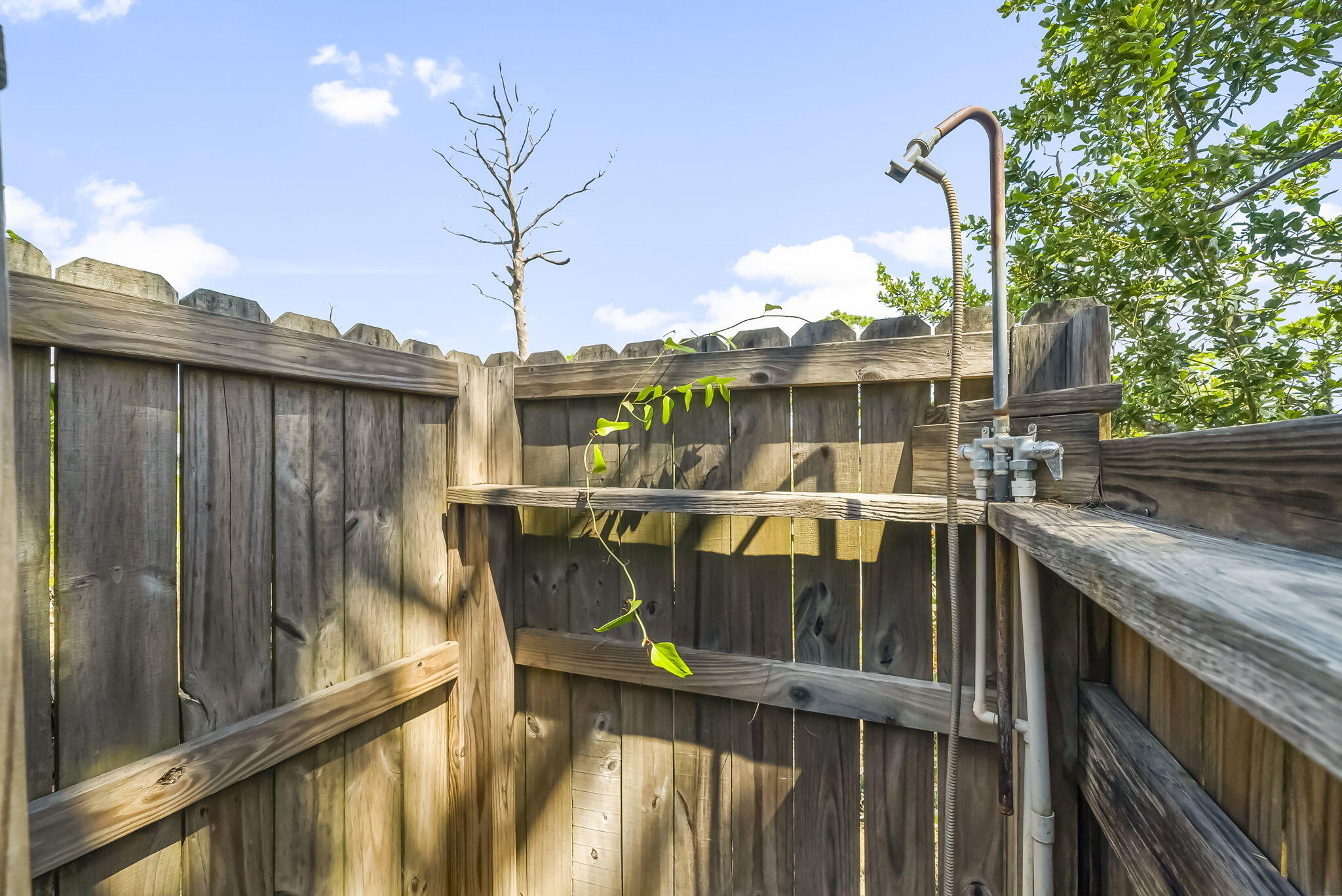 NONESUCH WAY - Residential