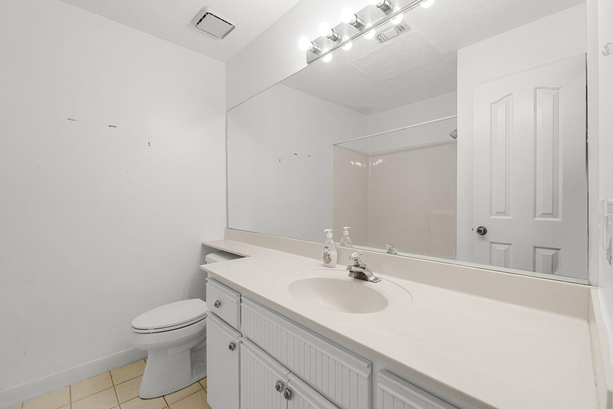 GLADES THE - Residential