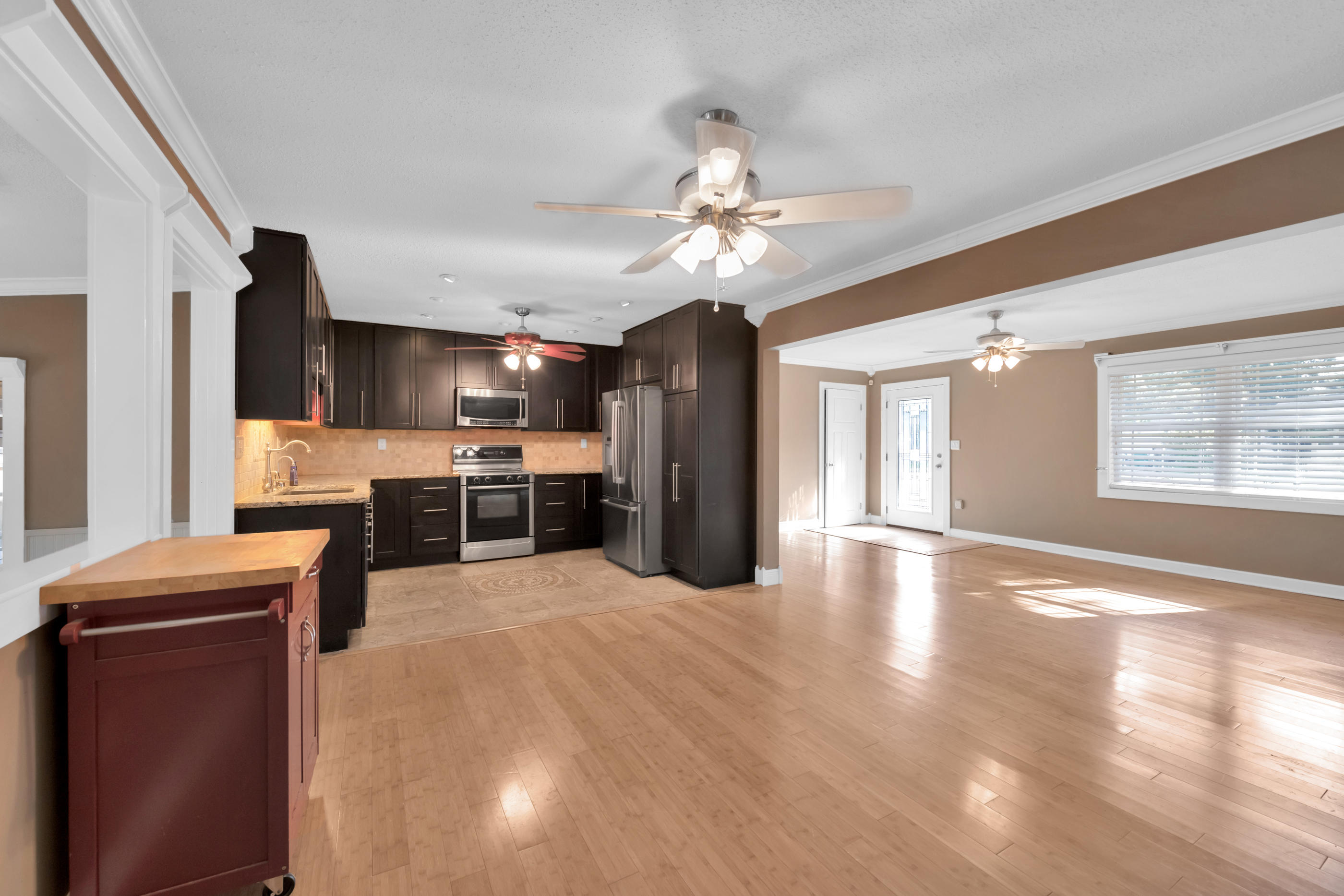 SPRINGHILL S/D LOT 23 - Residential