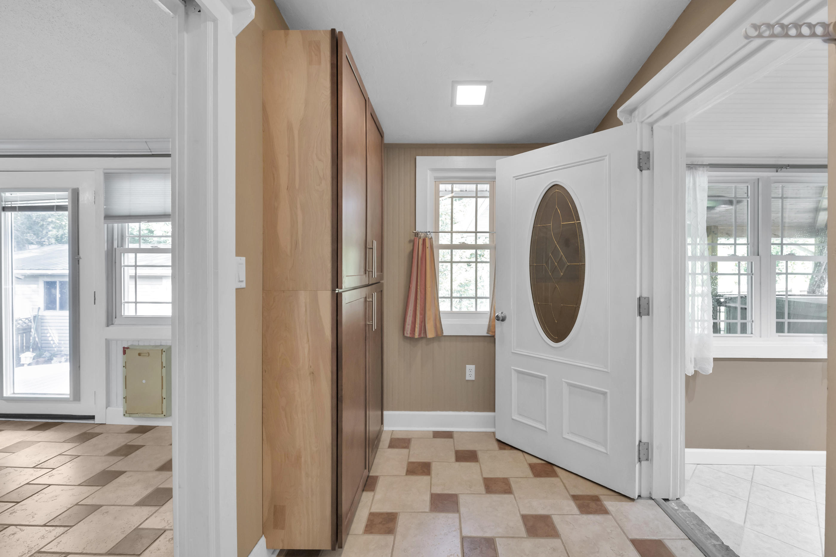 SPRINGHILL S/D LOT 23 - Residential