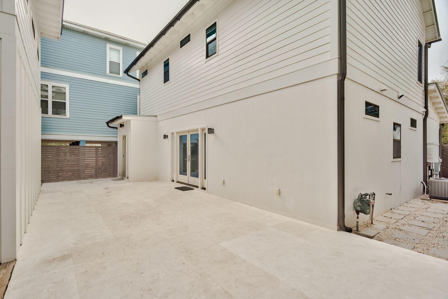 SEAGROVE 1ST ADDITION - Residential