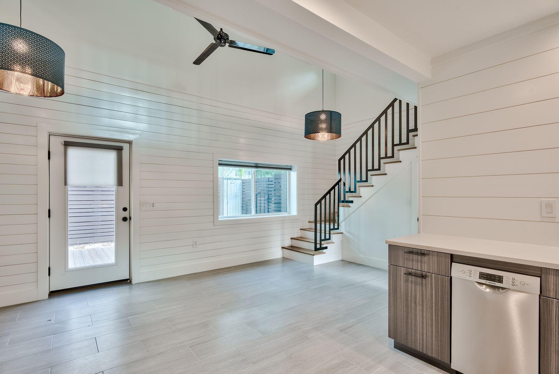 SEAGROVE 1ST ADDITION - Residential