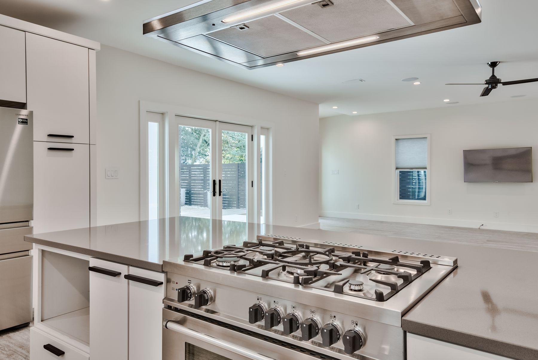 SEAGROVE 1ST ADDITION - Residential