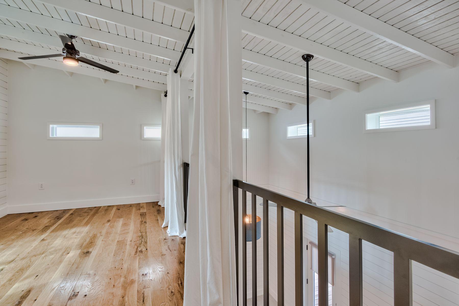 SEAGROVE 1ST ADDITION - Residential