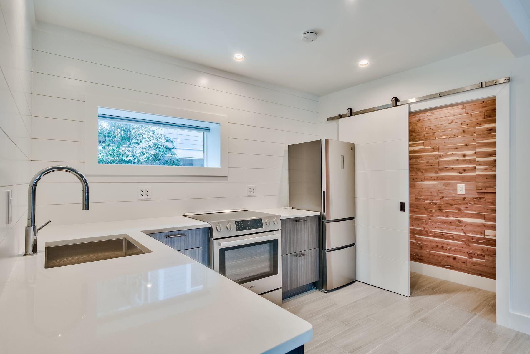 SEAGROVE 1ST ADDITION - Residential