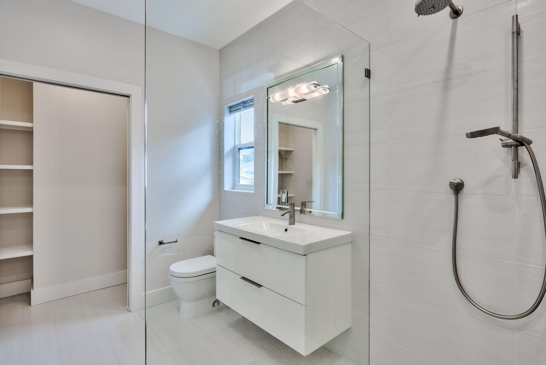 SEAGROVE 1ST ADDITION - Residential