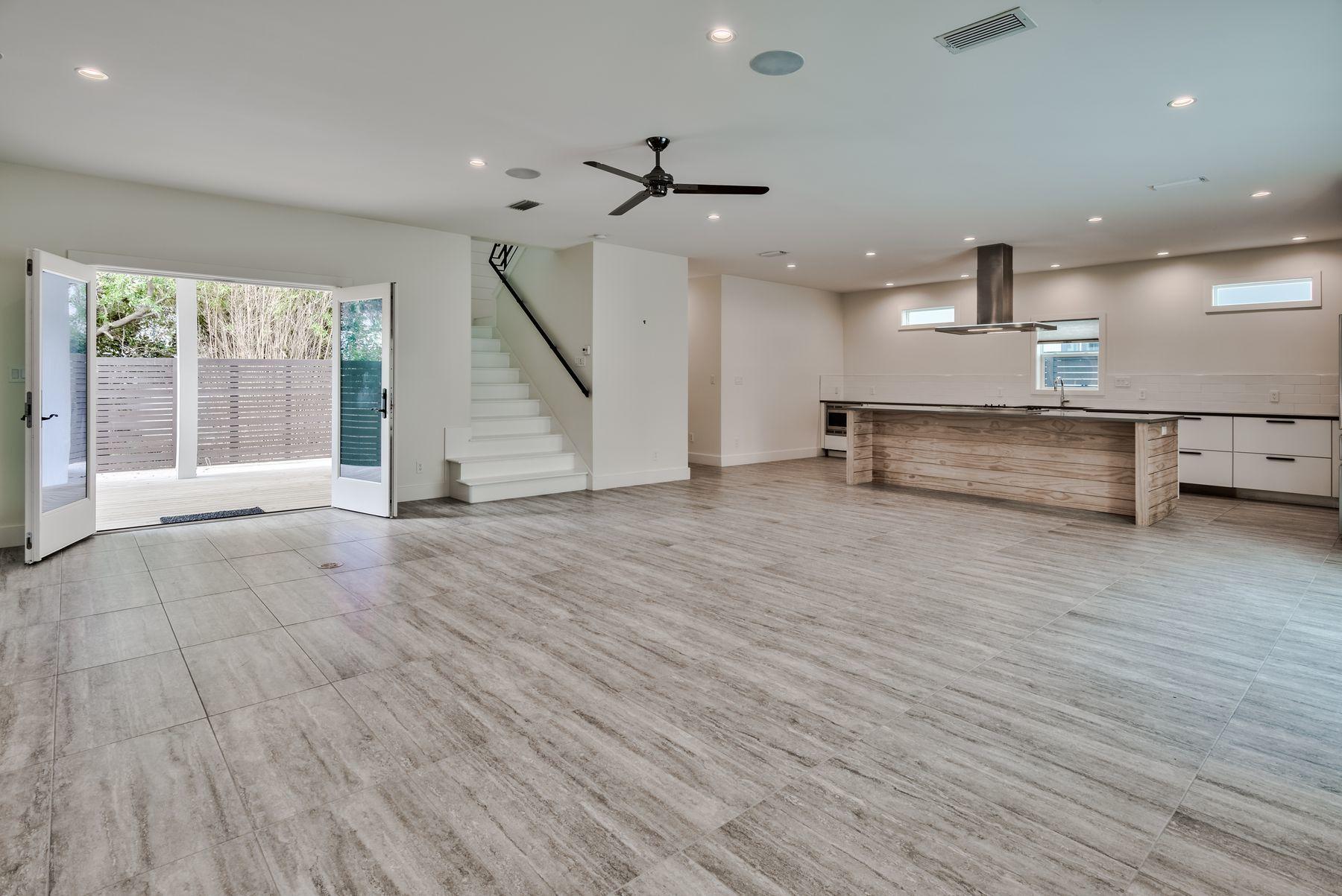 SEAGROVE 1ST ADDITION - Residential