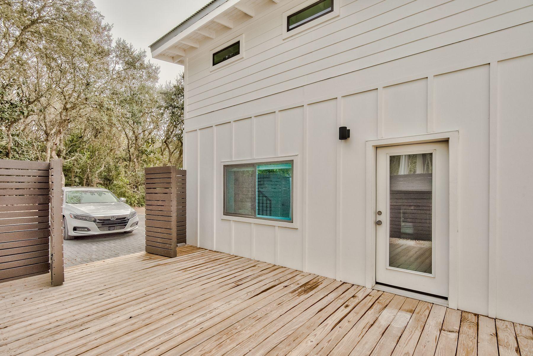 SEAGROVE 1ST ADDITION - Residential