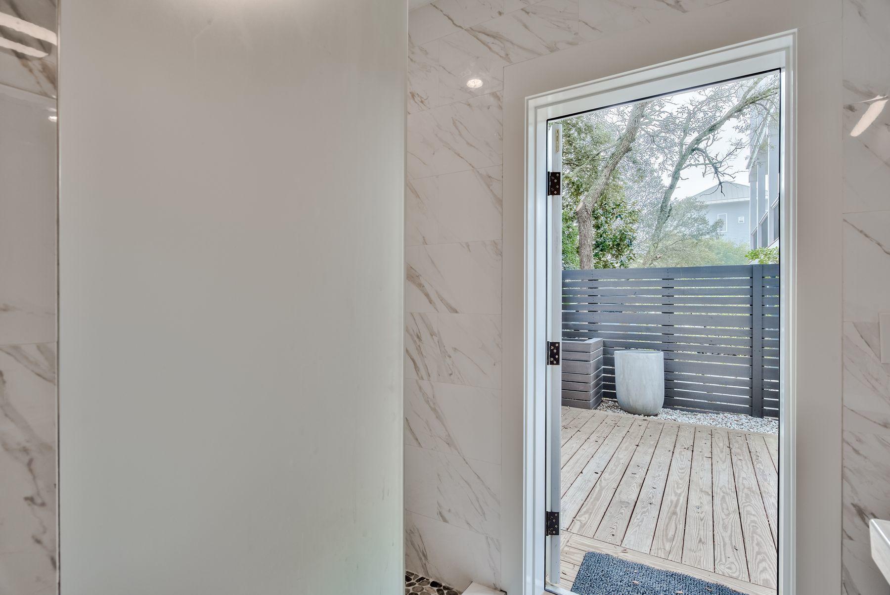 SEAGROVE 1ST ADDITION - Residential