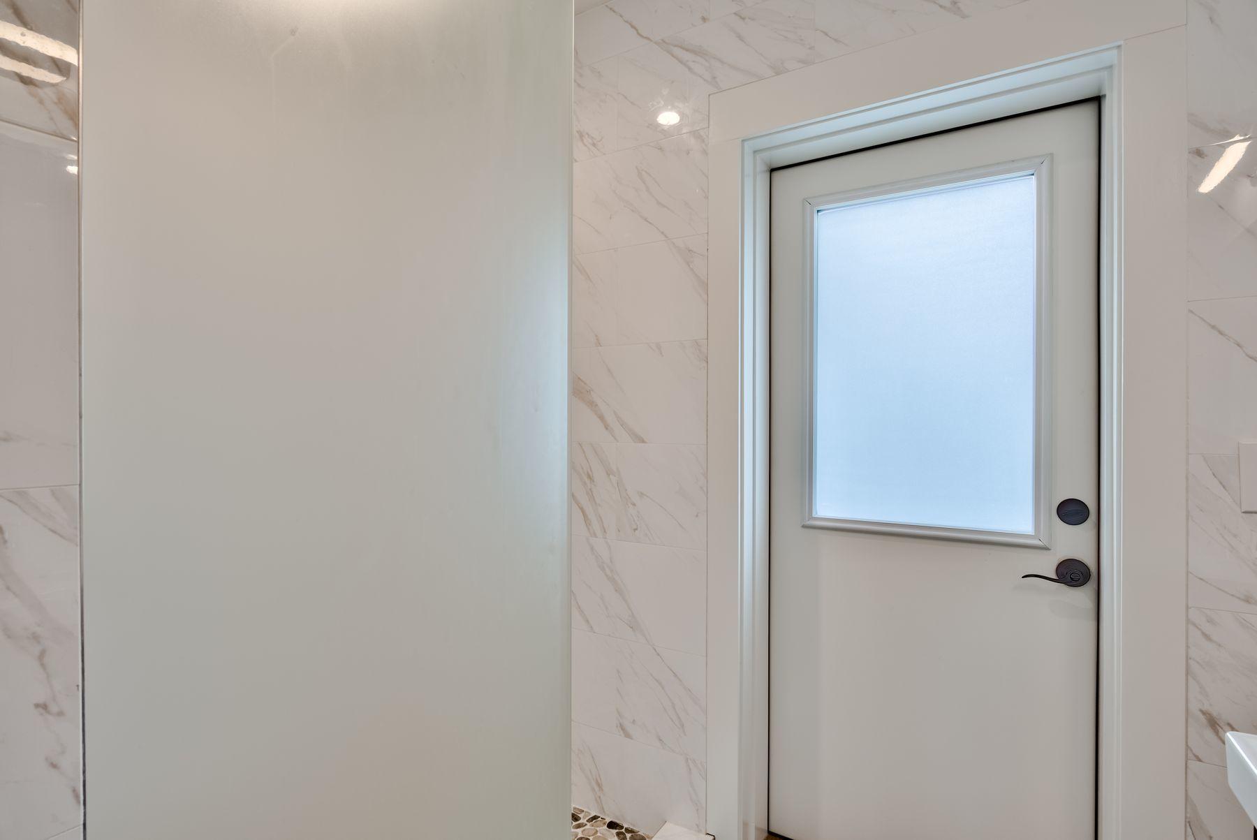SEAGROVE 1ST ADDITION - Residential