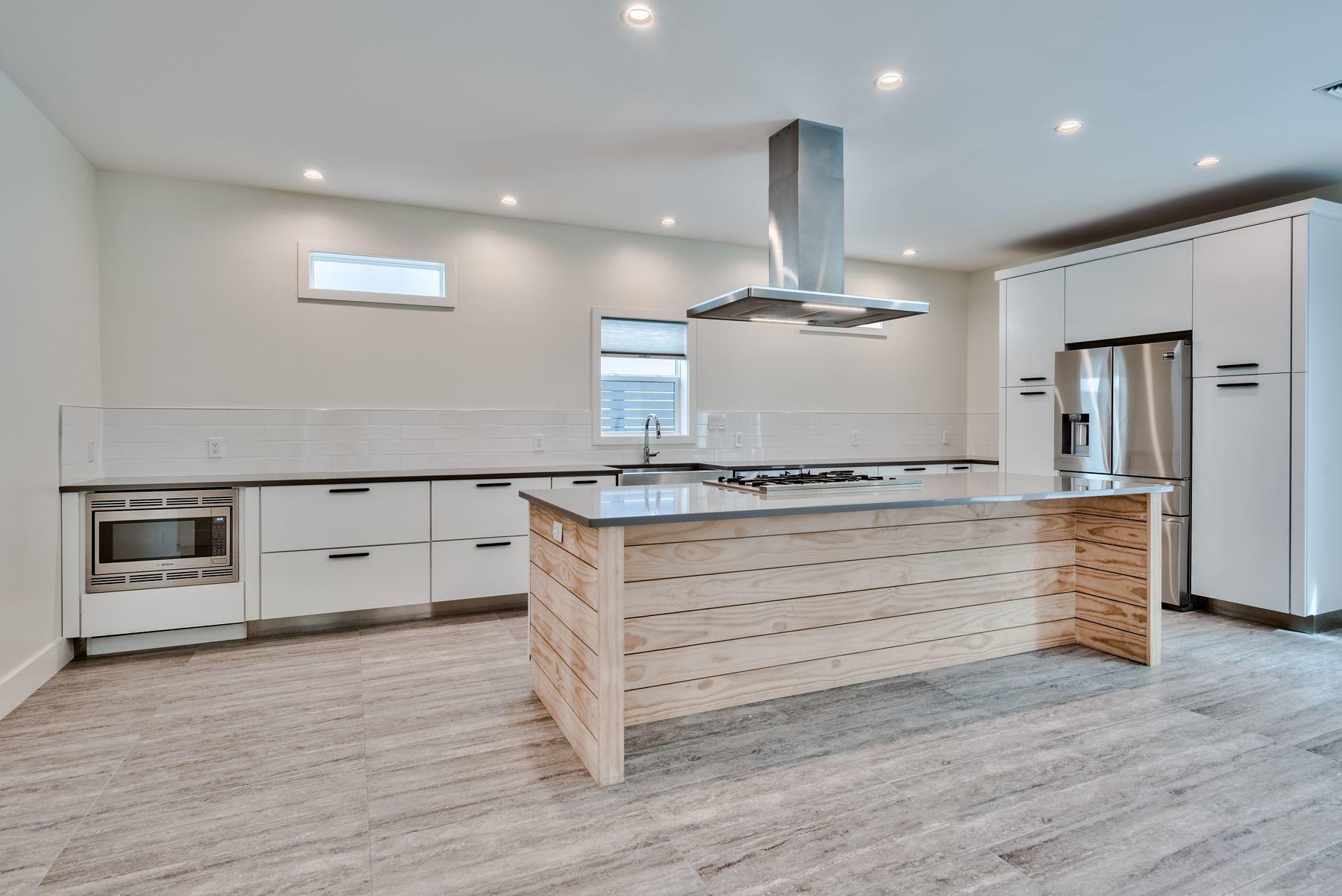 SEAGROVE 1ST ADDITION - Residential