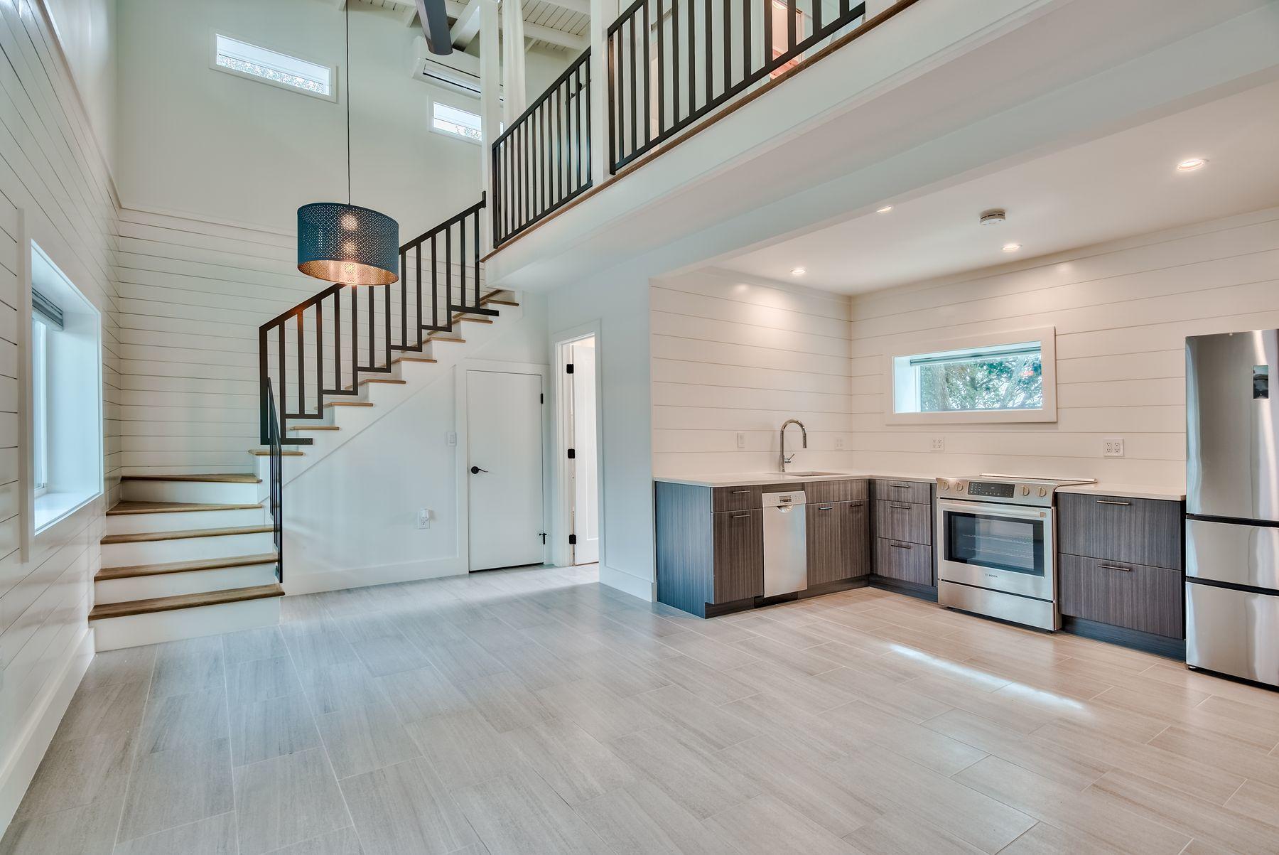 SEAGROVE 1ST ADDITION - Residential