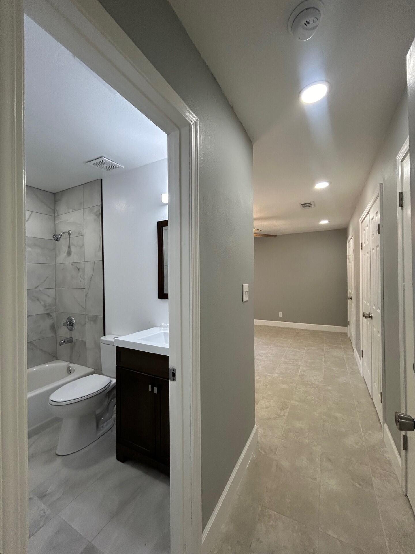 Oak Forest - Residential Lease