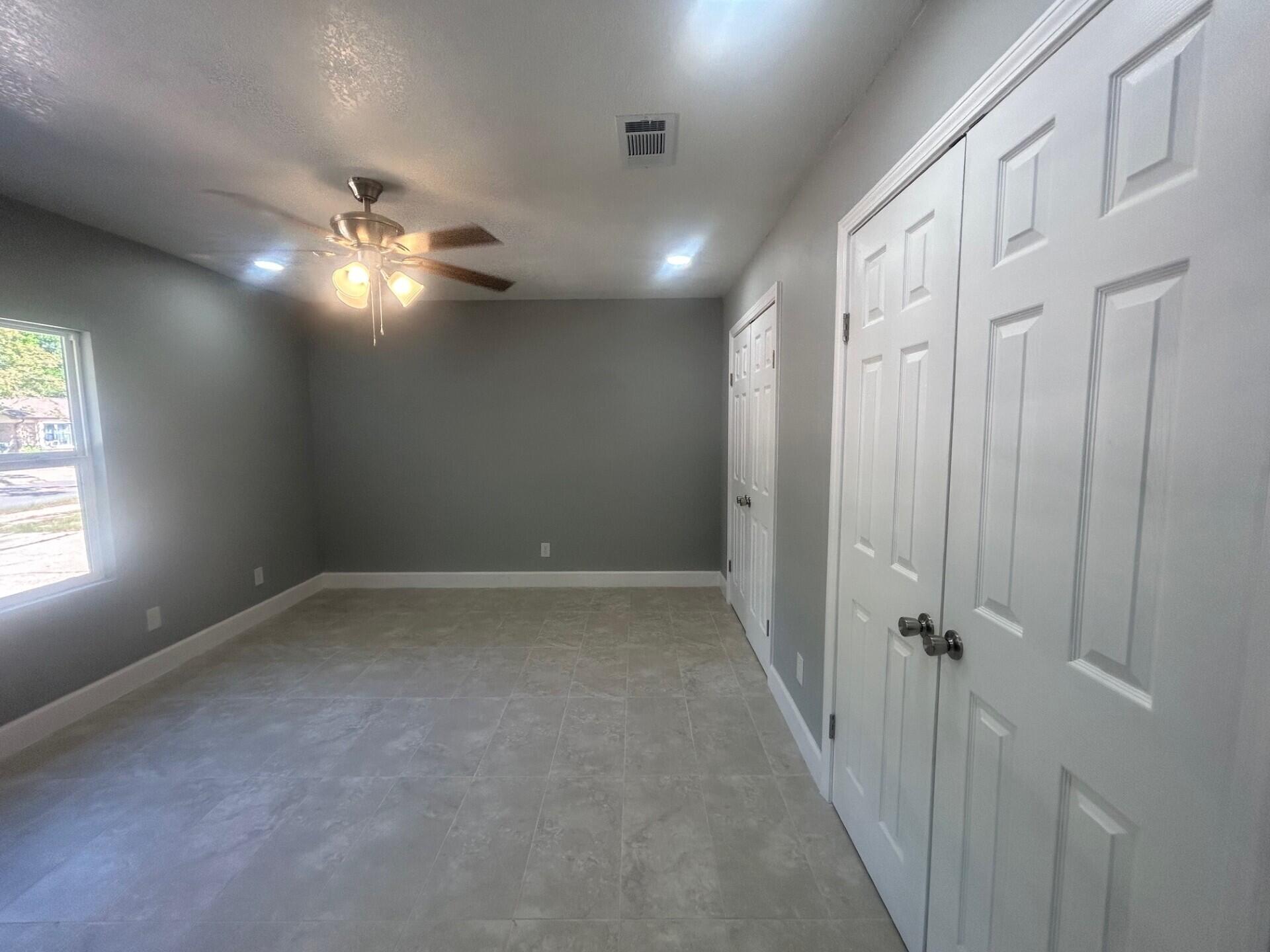 Oak Forest - Residential Lease