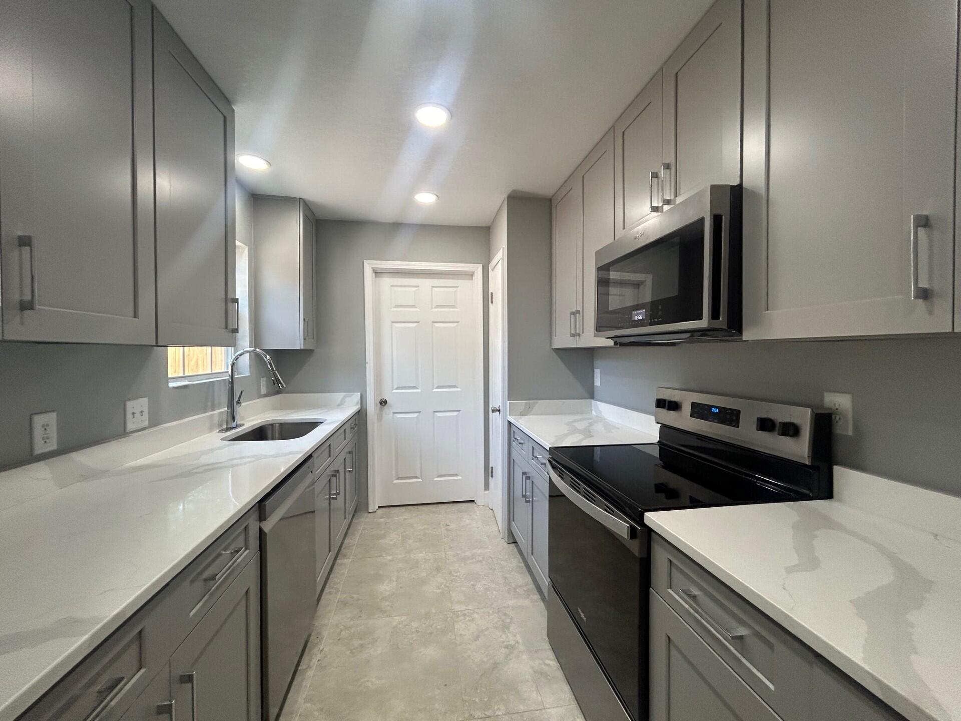 Oak Forest - Residential Lease