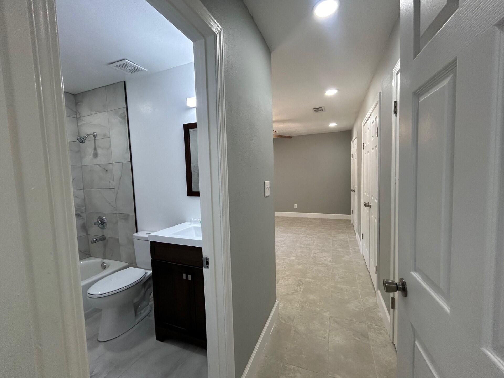 Oak Forest - Residential Lease