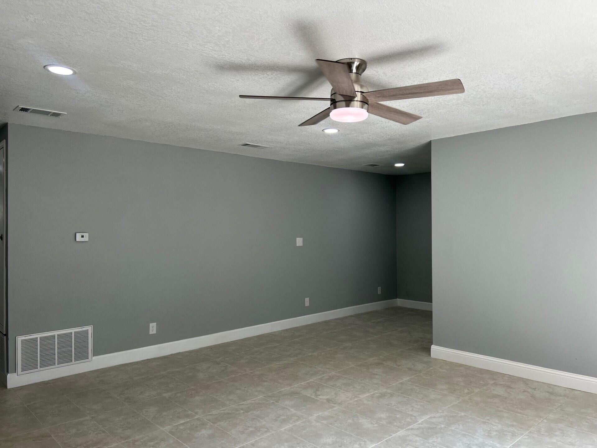 Oak Forest - Residential Lease