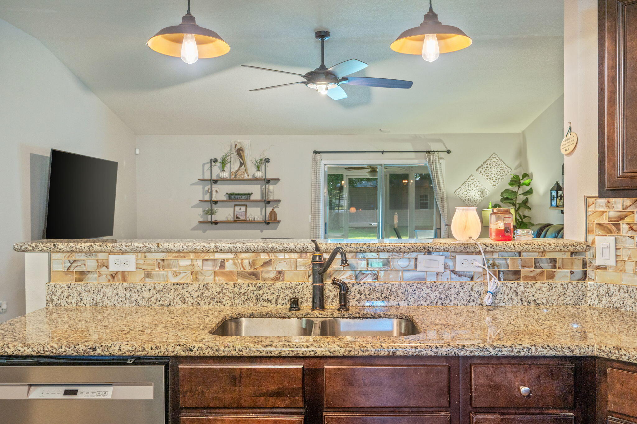 SILVER SPRINGS EST - Residential