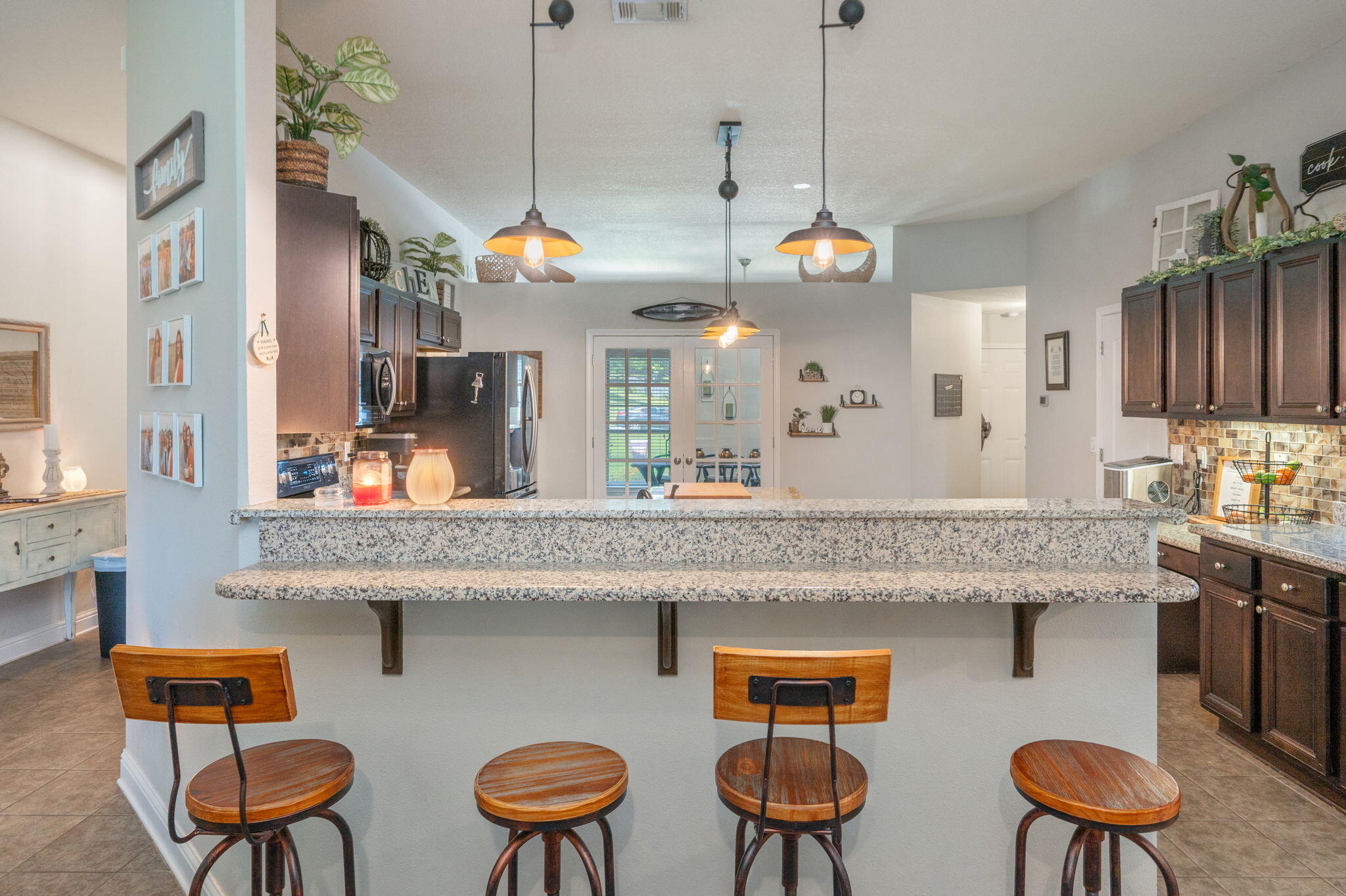 SILVER SPRINGS EST - Residential