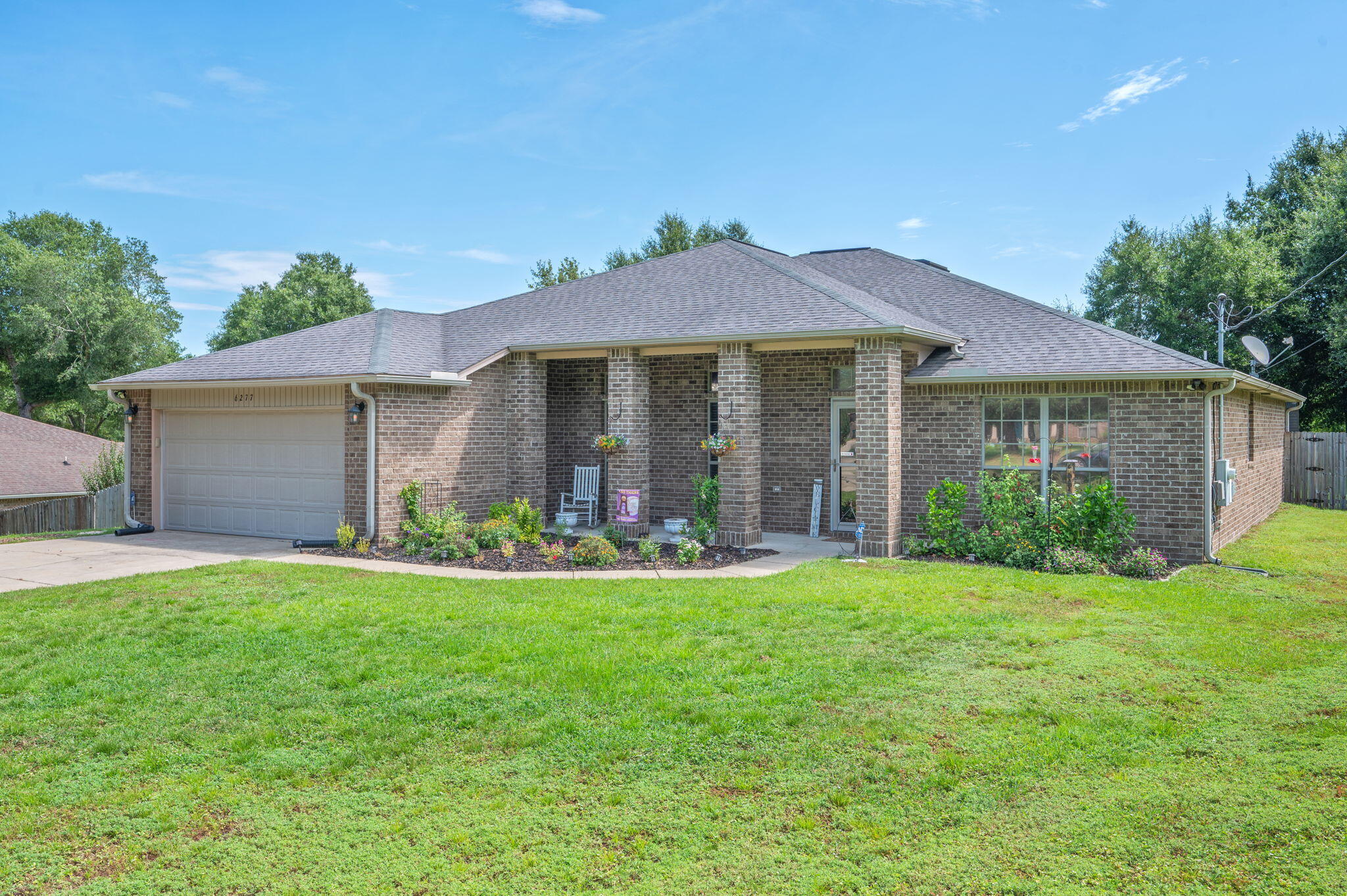 SILVER SPRINGS EST - Residential