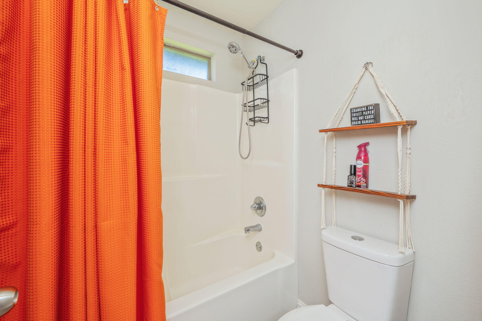 SILVER SPRINGS EST - Residential