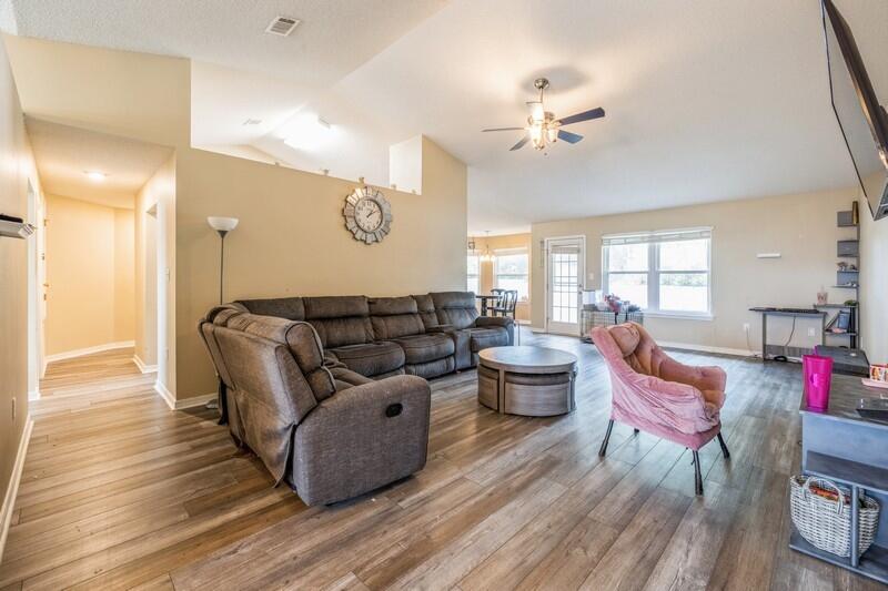 CREETWOOD PLACE - Residential