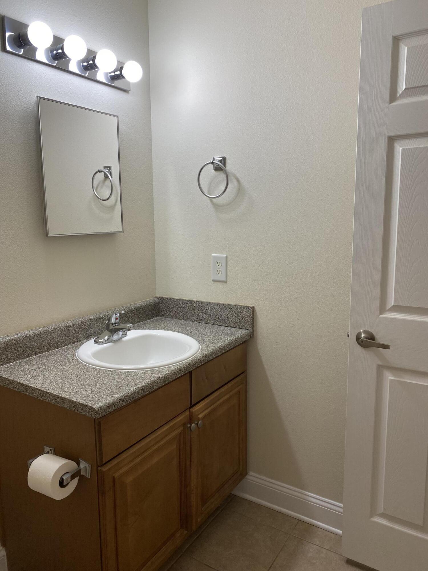 EAGLES LANDING S/D - Residential Lease