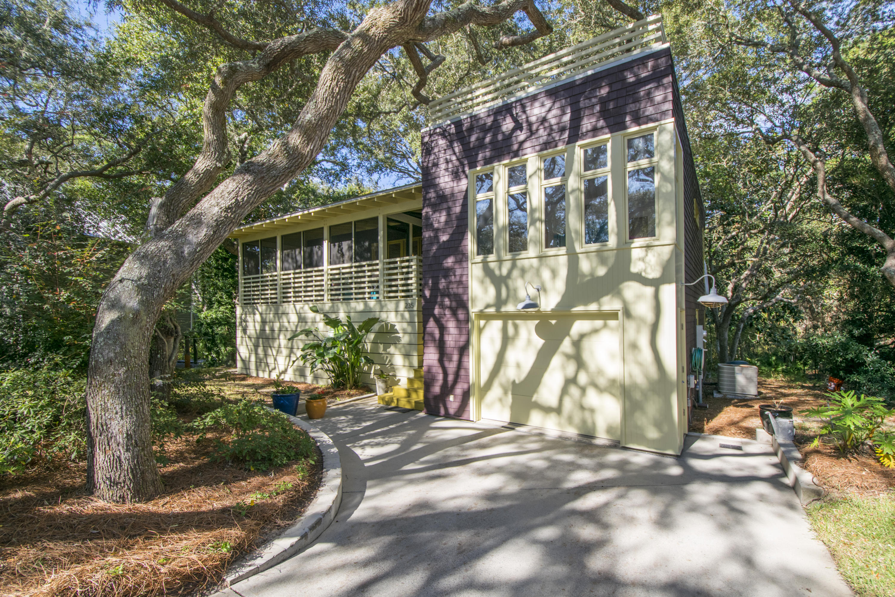 BEACH HIGHLAND - Residential