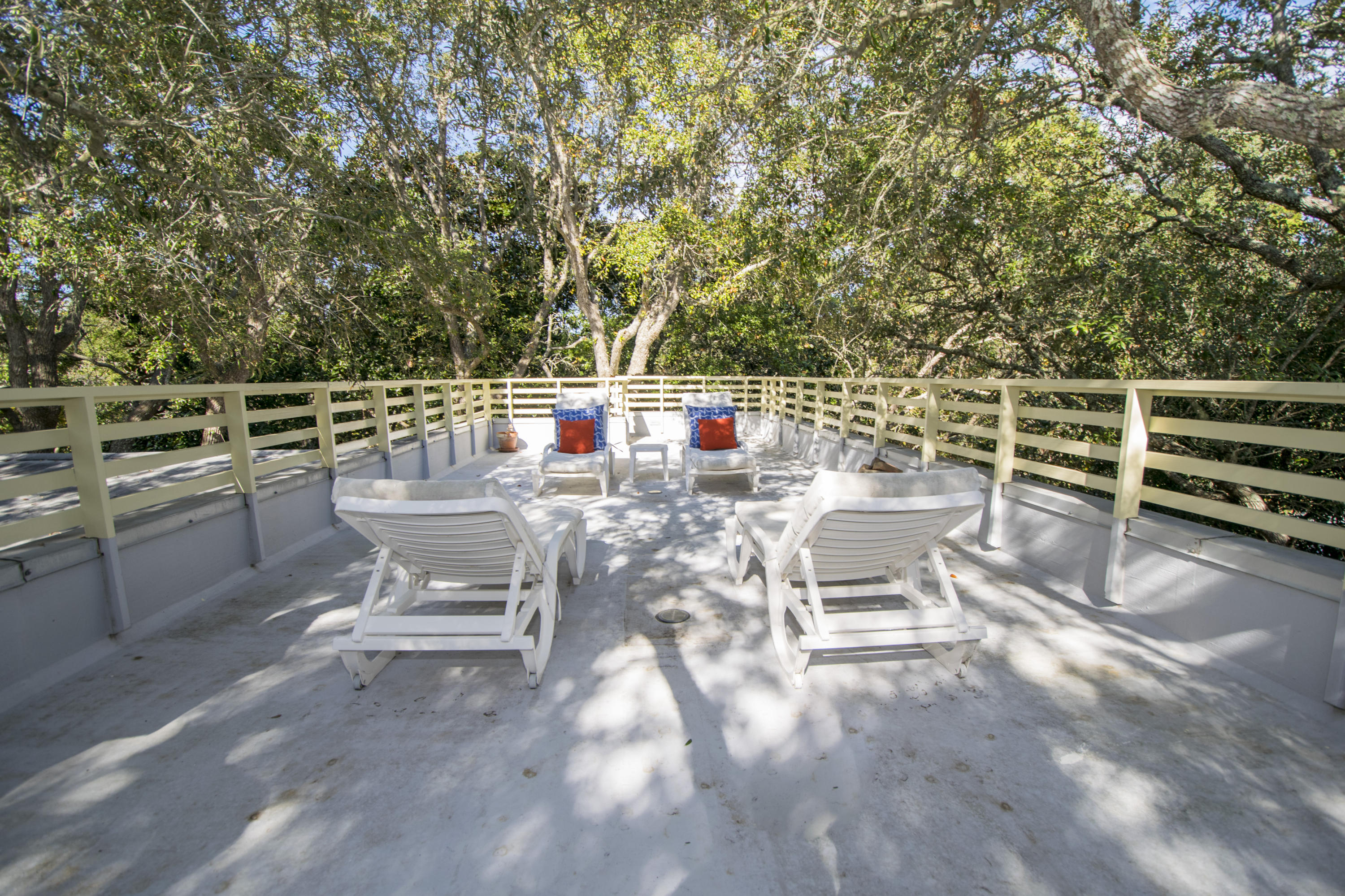 BEACH HIGHLAND - Residential