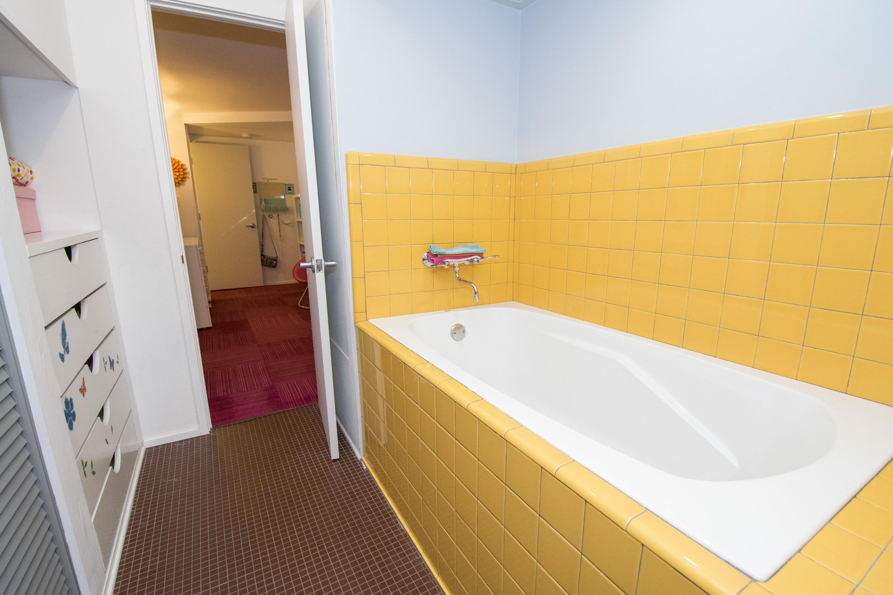 BEACH HIGHLAND - Residential