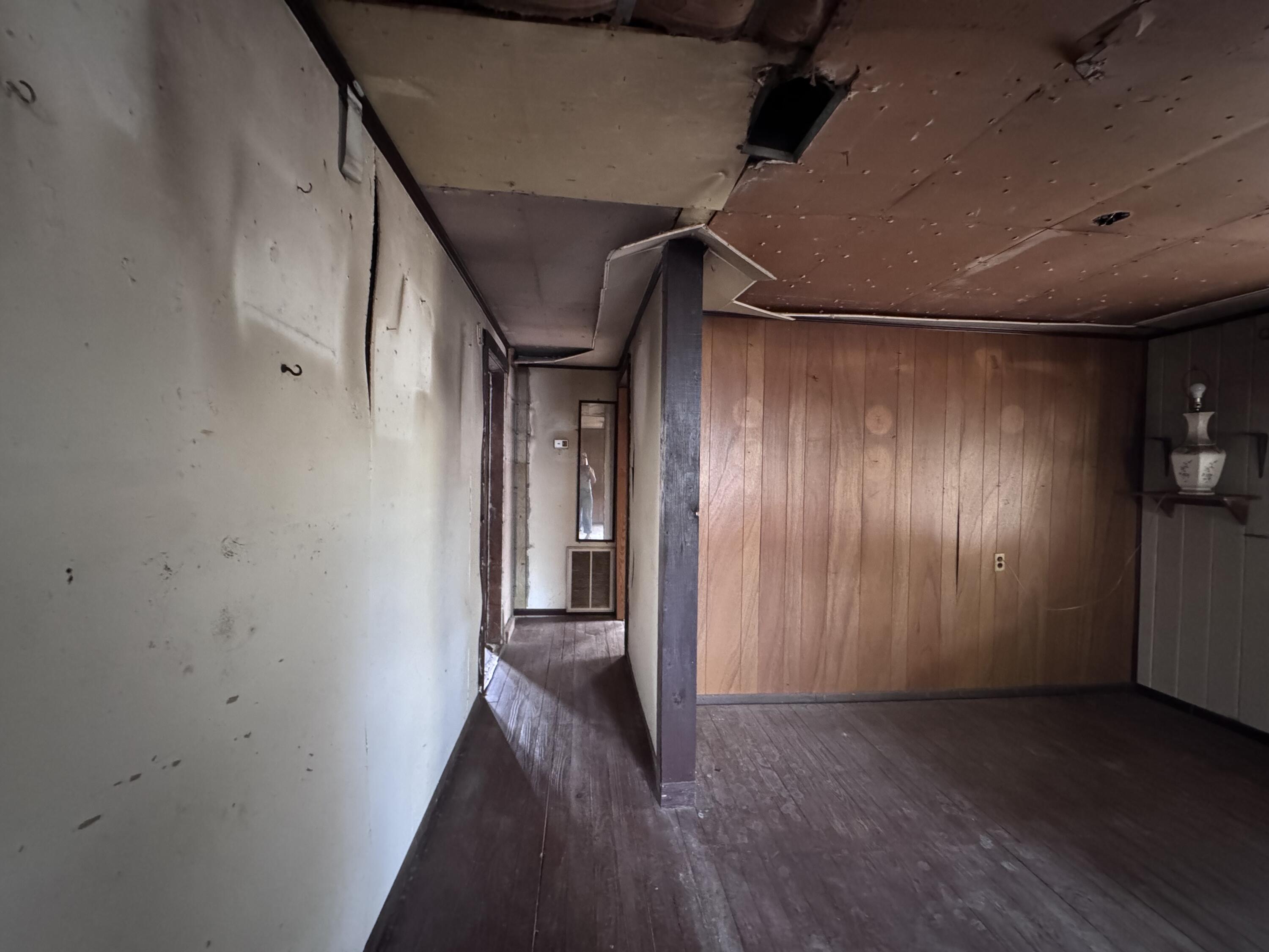 PALM LAKE 2ND ADDN UNREC - Residential