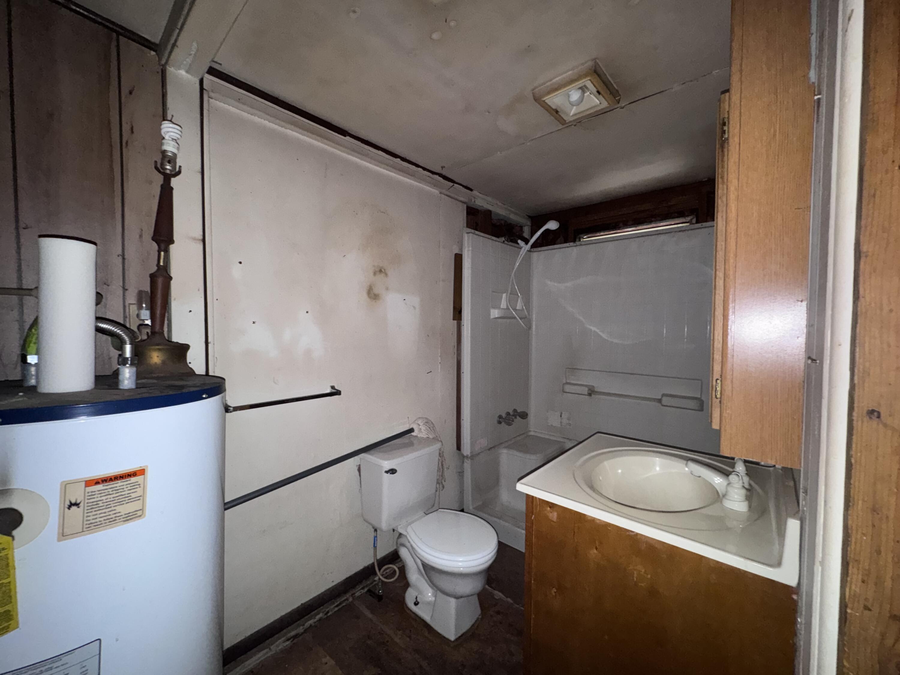 PALM LAKE 2ND ADDN UNREC - Residential