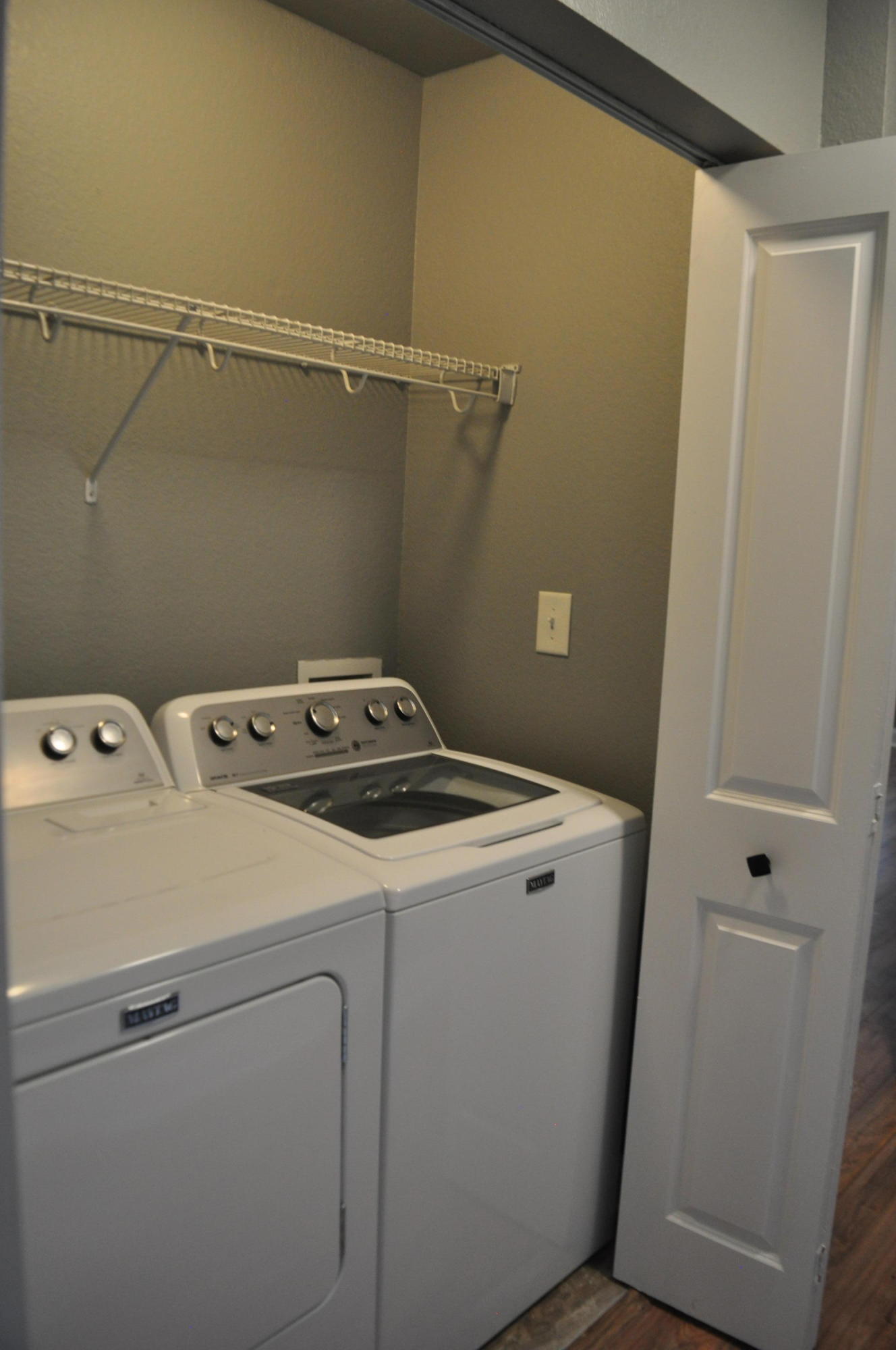 VERANDAS OF FREEPORT, THE - Residential Lease