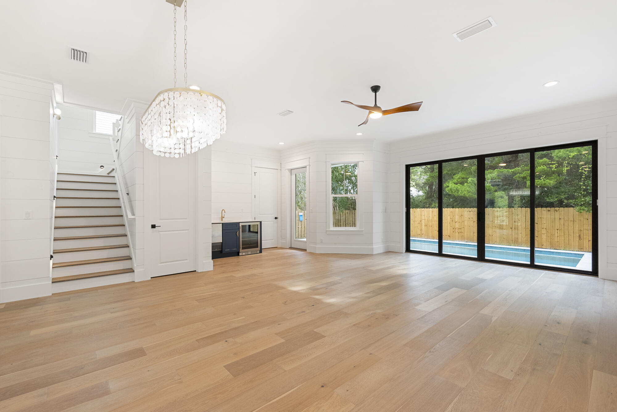 DALTON UNREC - Residential