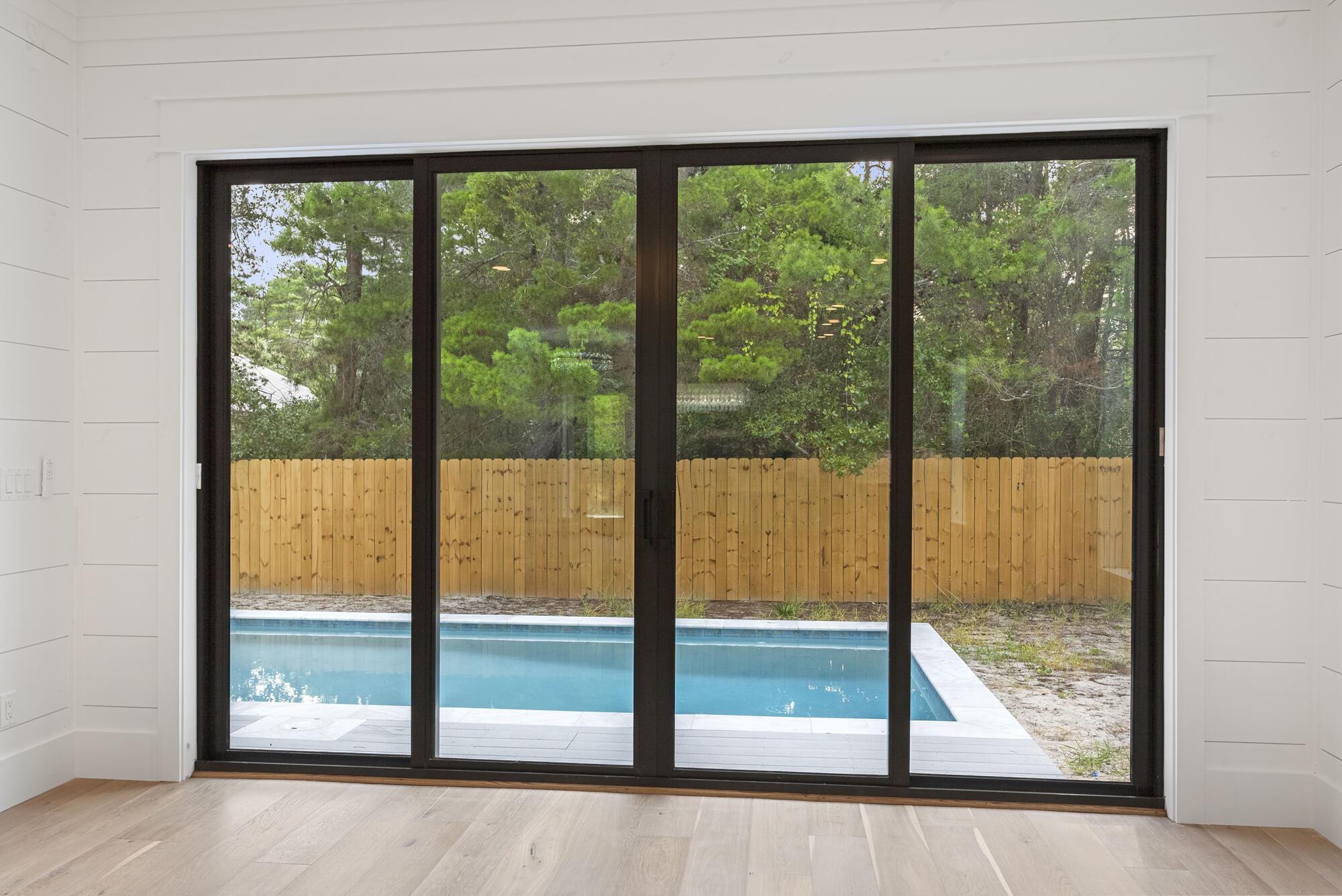 DALTON UNREC - Residential