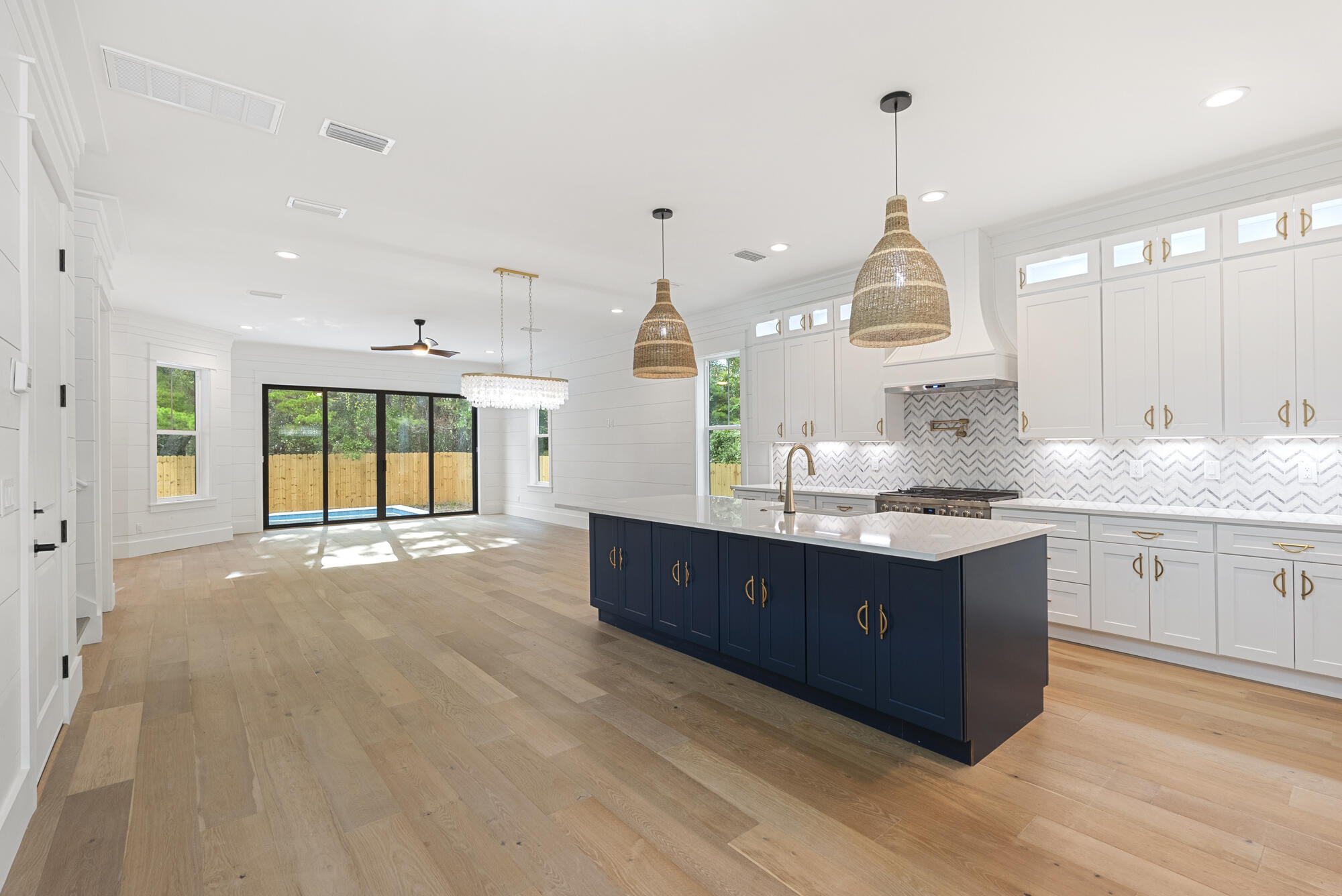 DALTON UNREC - Residential